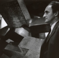 Eduardo Chillida, Modulation d'espace 2,
documenta 4, 1968, Handabzug auf Barytpapier, 25 x 25 cm