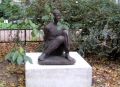 Lumumba (Überführung nach Thysville), 1961, Guss in Bronze von Marc Krepp nach dem in der Kunstsammlung der Akademie der Künste befindlichen Original, Höhe 100 cm, aufgestellt auf dem Garnisonkirchplatz in Berlin-Mitte am 8. Oktober 2013