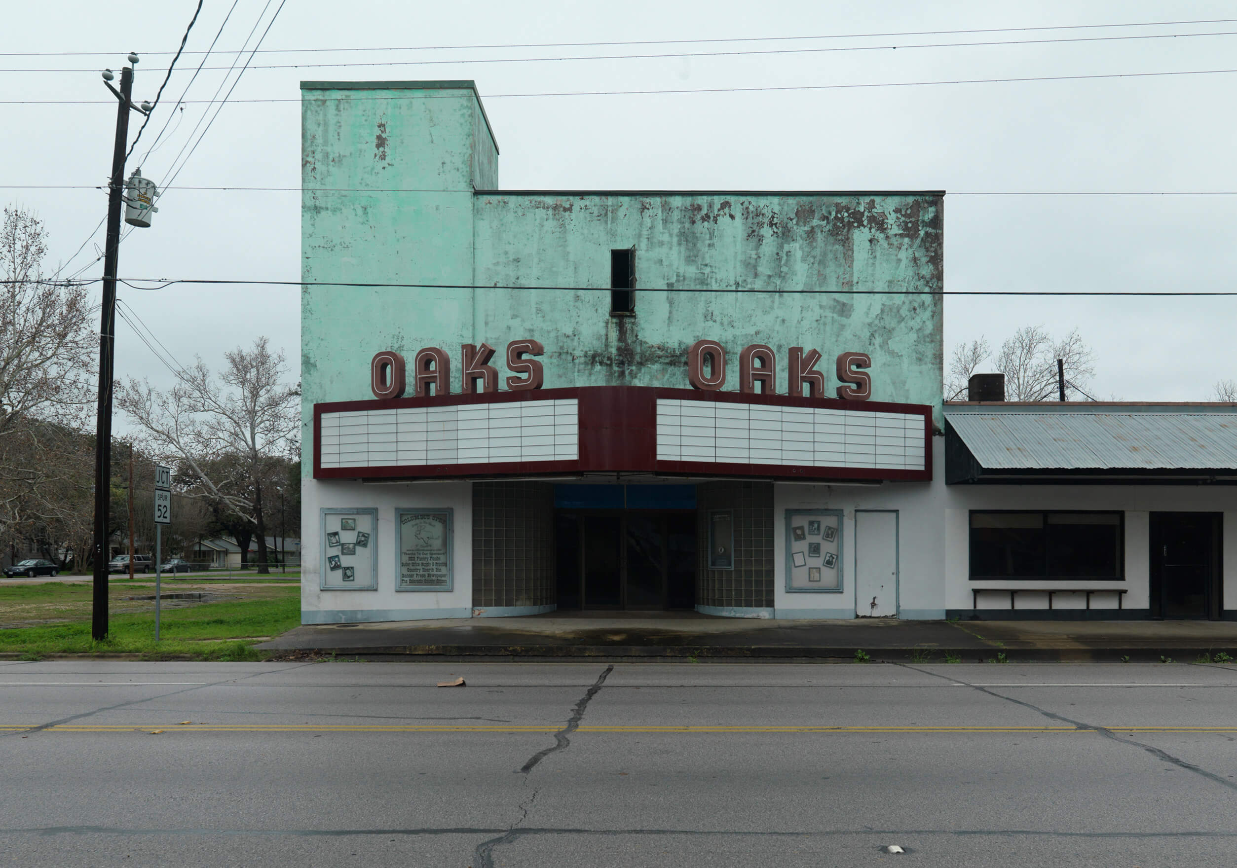 107-Oaks-Columbus-TX-12414-14x21cm-300dpi